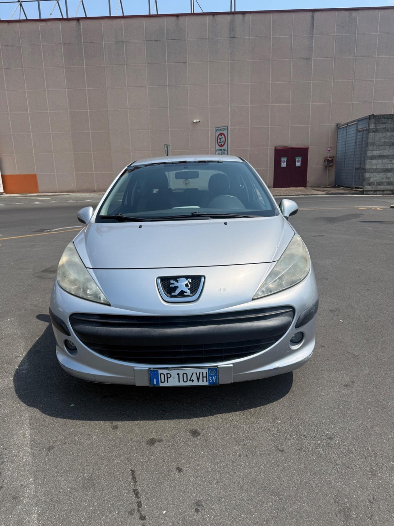 Peugeot 207 1.4 HDi 70CV 3p. XS