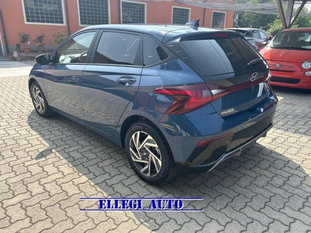 HYUNDAI i20 1.2 100 CV Connectline KM 0