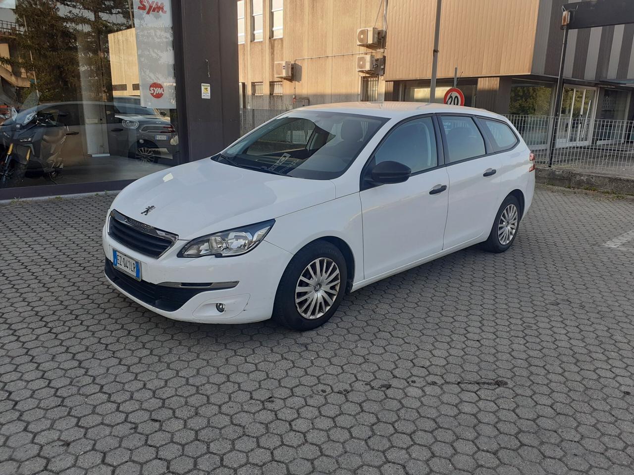 Peugeot 308 BlueHDi 100 S&S SW Business