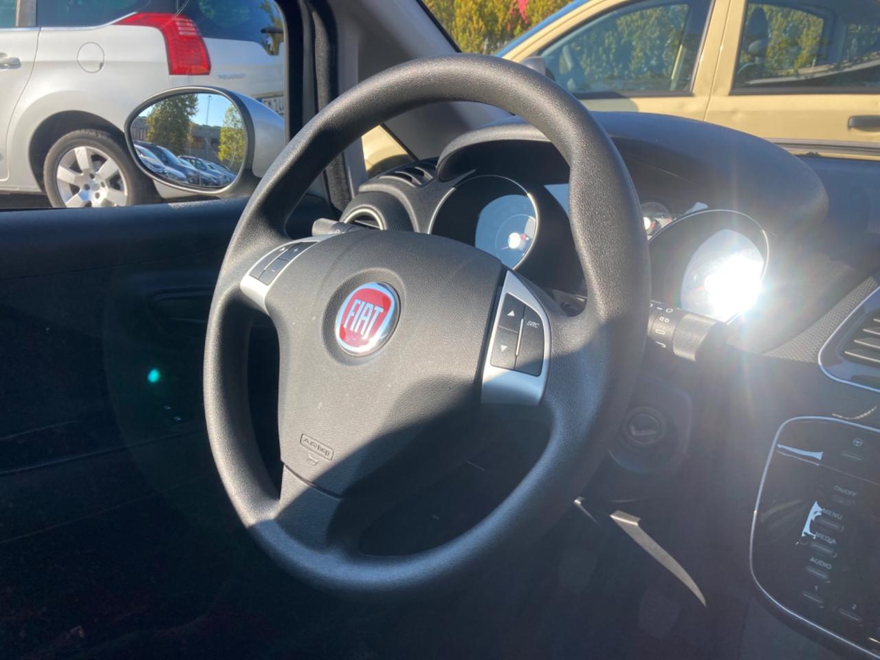 FIAT GRANDE PUNTO (KM 7.238) NUOVA DI FABBRICA