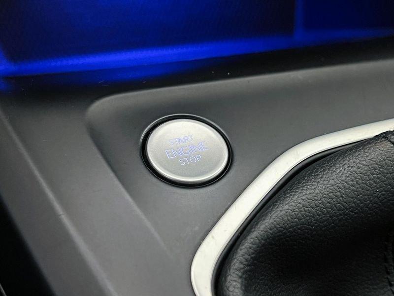 Volkswagen Golf Golf 1.0 tsi evo Life 110cv