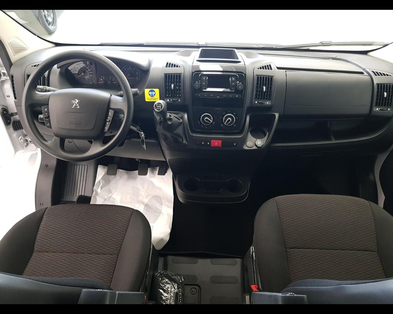 PEUGEOT Peugeot Boxer 140cv Trasporto Disabili 9 Posti con Sollevatore Doppio Braccio