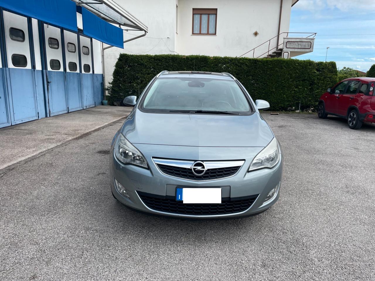 Opel Astra 1.7 CDTI 125CV Sports Tourer Cosmo