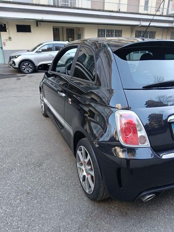 Abarth 500 1.4 Turbo T-Jet Custom