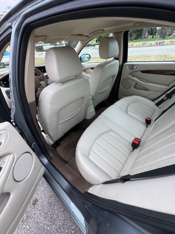 Jaguar X-Type X-Type 2.5 V6 24V cat Executive