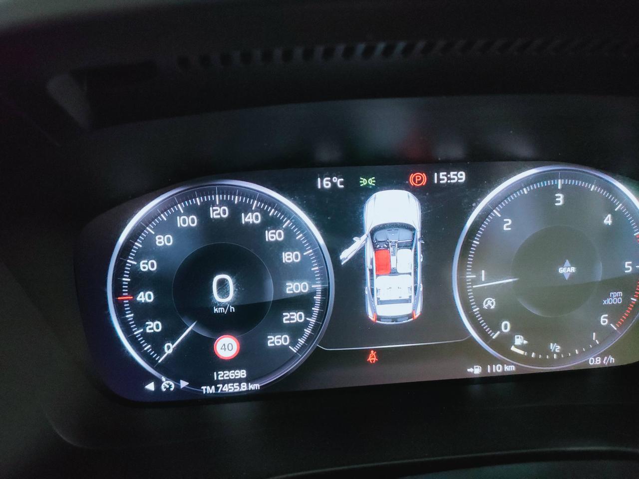 VOLVO XC40 - XC40 2.0 d3 Inscription