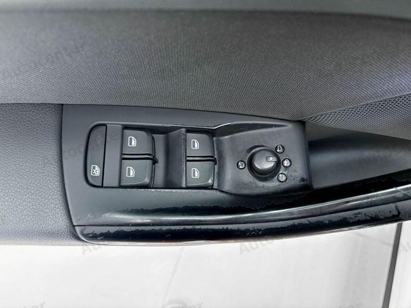 Audi Q3 Q3 2.0 tdi Business 150cv