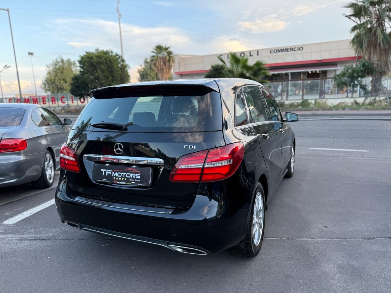 Mercedes classe B180 cdi autom SOLO 56.000KM - 2015