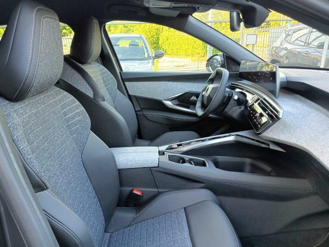 PEUGEOT 3008 Hybrid 145 e-DCS6 Allure con Navi Pack e Cam 360°