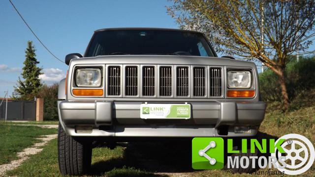 JEEP Cherokee Classic 2.5 TD 4 x4 ben tenuto