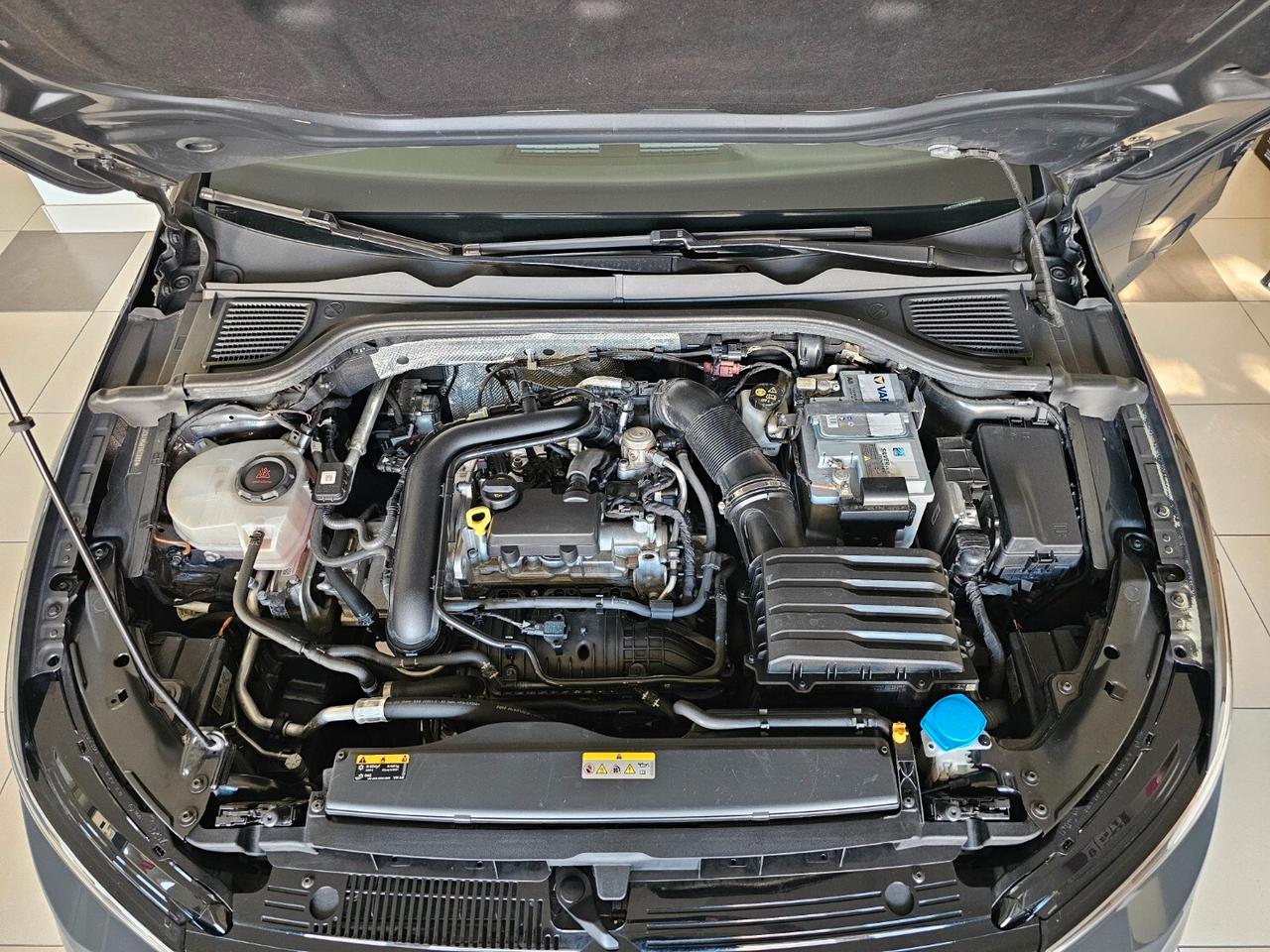 Volkswagen Golf 1.0 eTSI EVO DSG Life