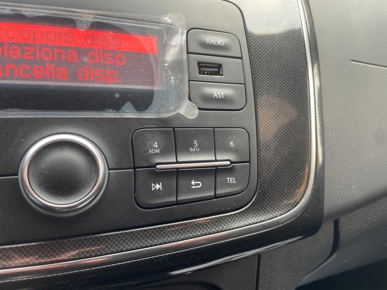 Dacia Sandero UNICO PROPRIETARIO - NEOPATENTATI