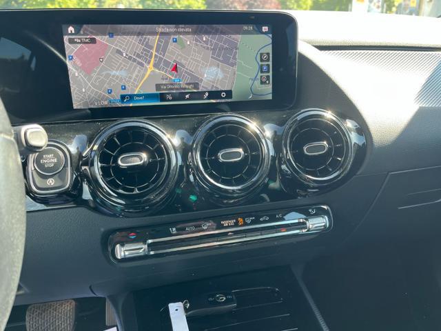 MERCEDES-BENZ GLA 180 d Automatic Business Da Vetrina!