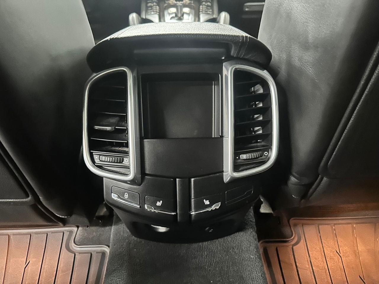 Porsche Cayenne 4.8 GTS