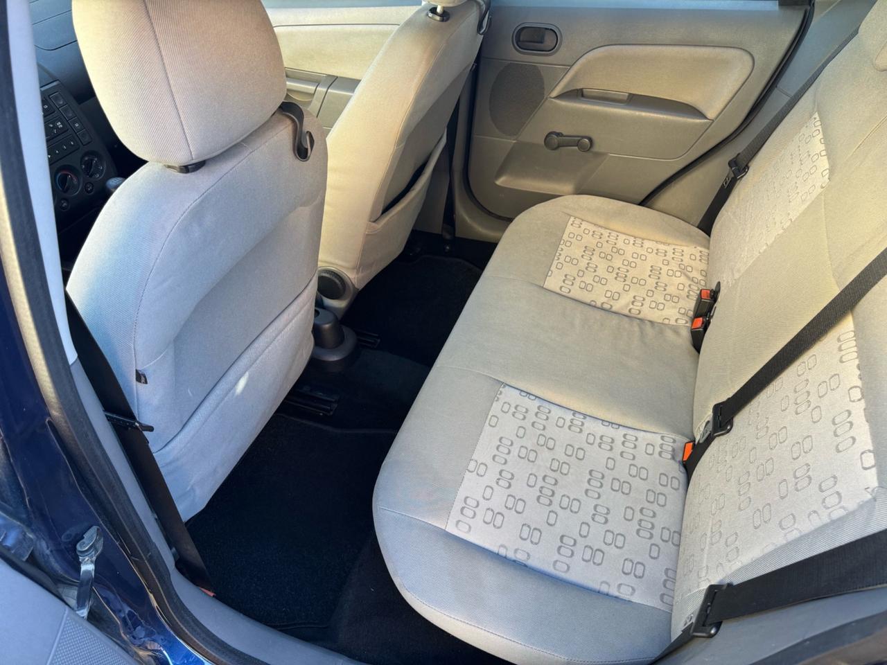 Ford Fiesta 1.2 75cv - NEOPATENTATI