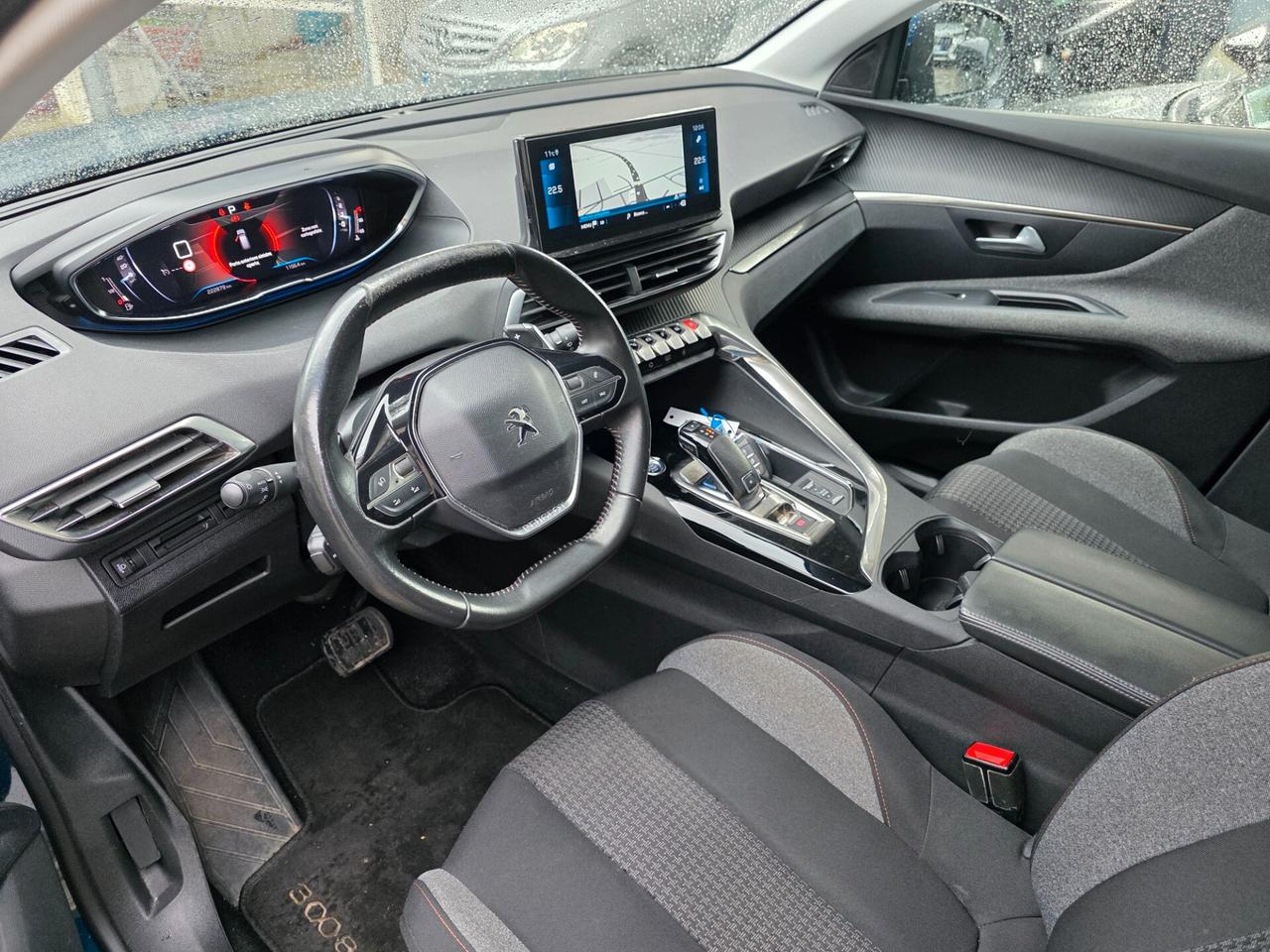 Peugeot 3008 BlueHDi 130 S&S EAT8 Business