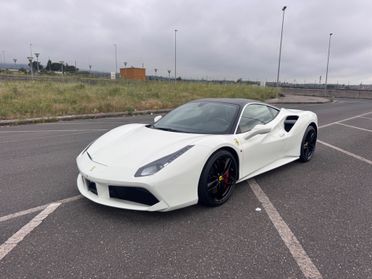 Ferrari 488 GTB PERMUTE iva book full lift carbonio