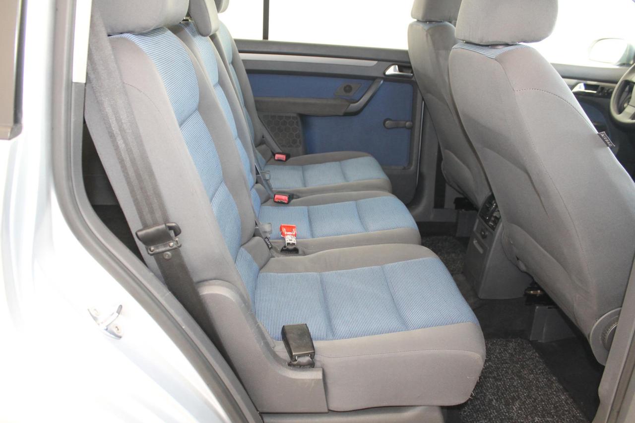 Volkswagen Touran 1.9 TDi Conceptline