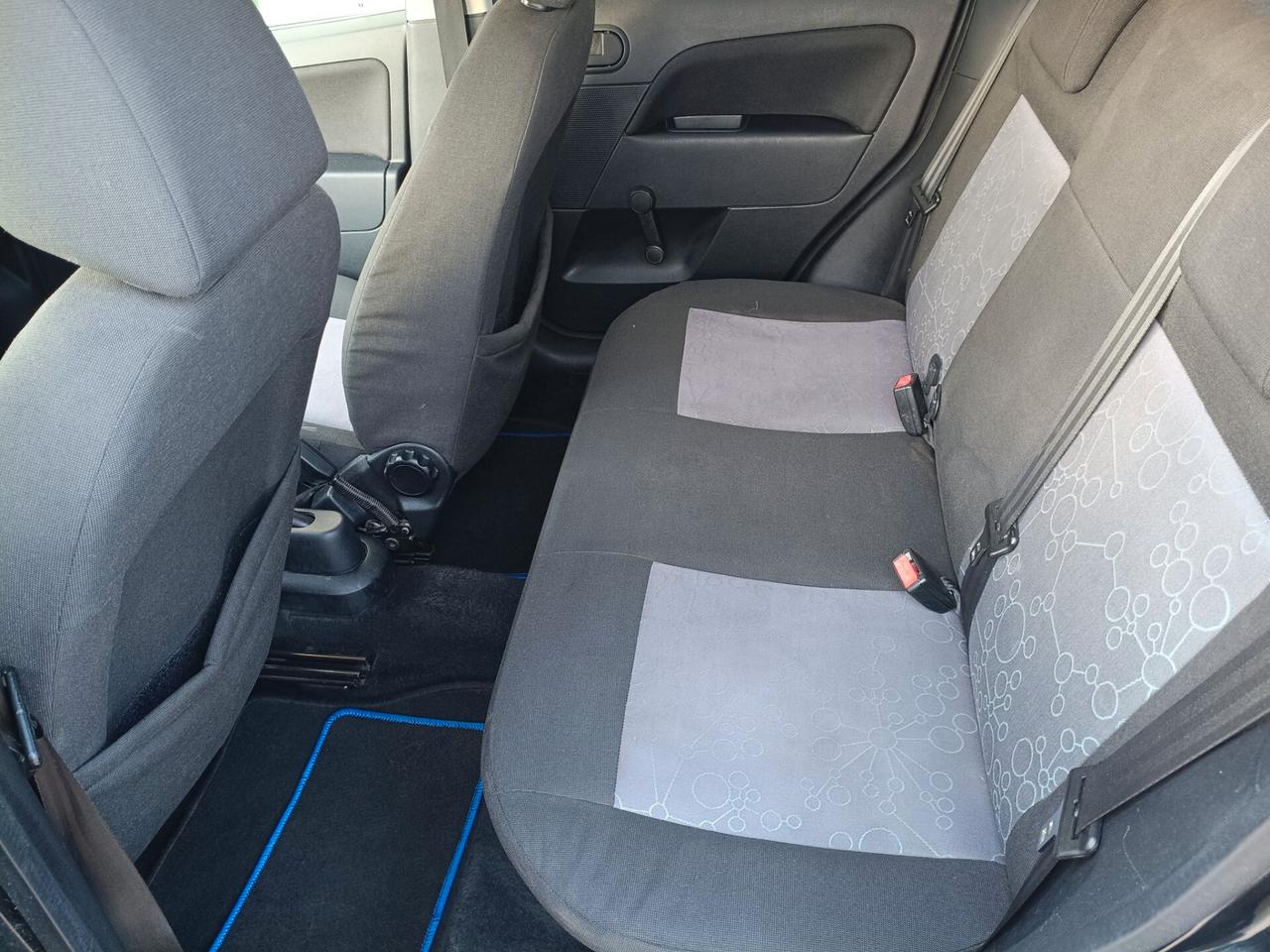 Ford Fiesta 1.2 16V 5p. Ghia