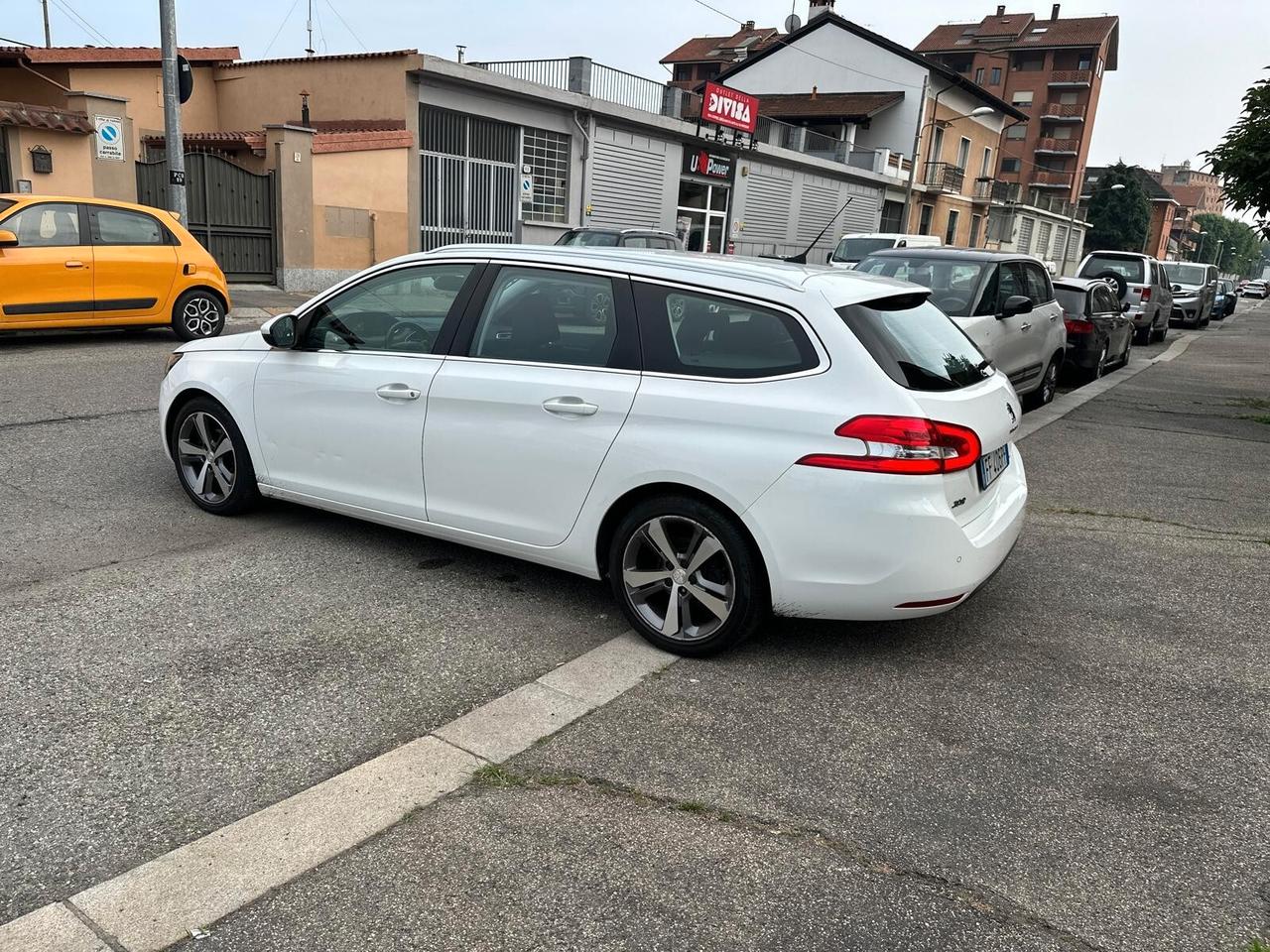 Peugeot 308 BlueHDi 120 S&S EAT6 SW GT Line
