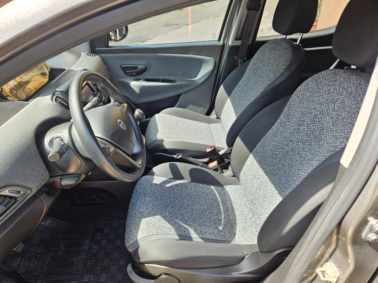 LANCIA YPSILON 1000 NOVEMBRE 2022 CHILOMETRI CERTI