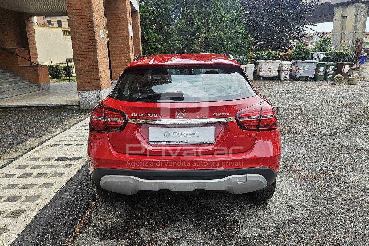 MERCEDES GLA 200 d Automatic 4Matic Premium