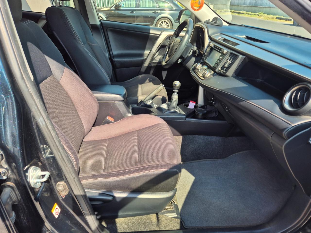 Toyota RAV 4 RAV4 2.0 D-4D 2WD Style