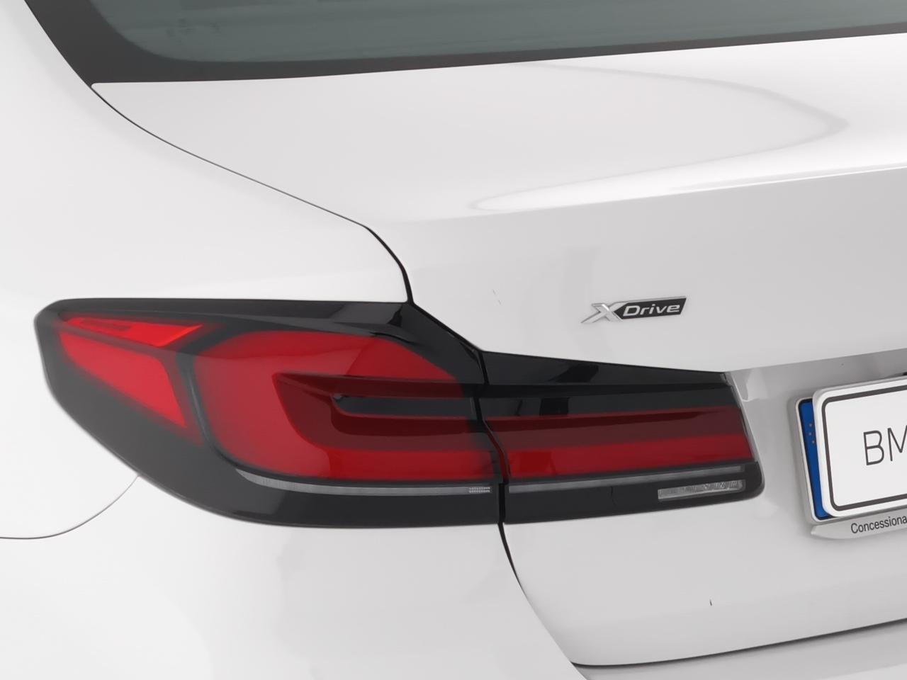 BMW Serie 5 520d xDrive Berlina 48V Business