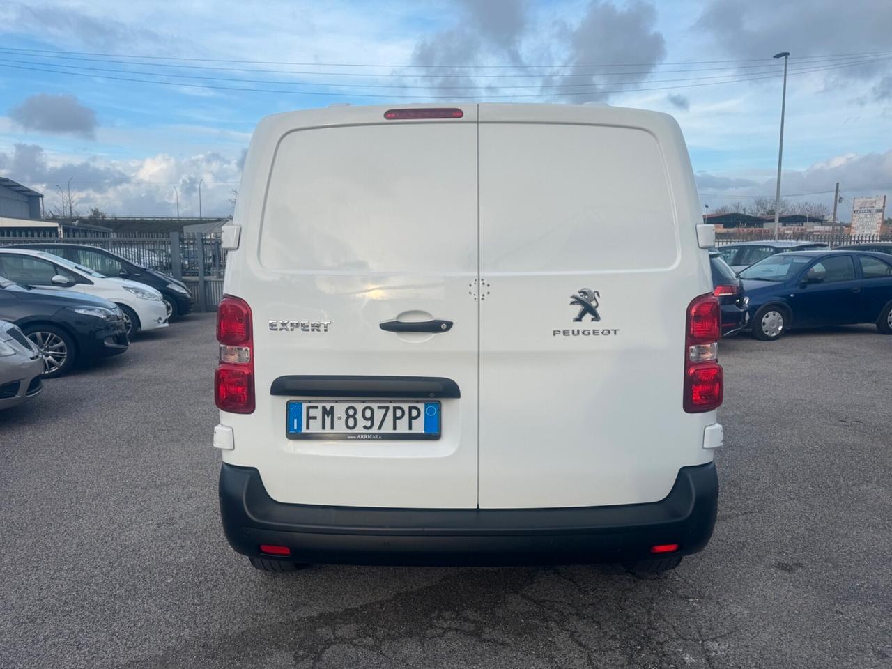 Peugeot Expert BlueHDI Passo medio con porta laterale