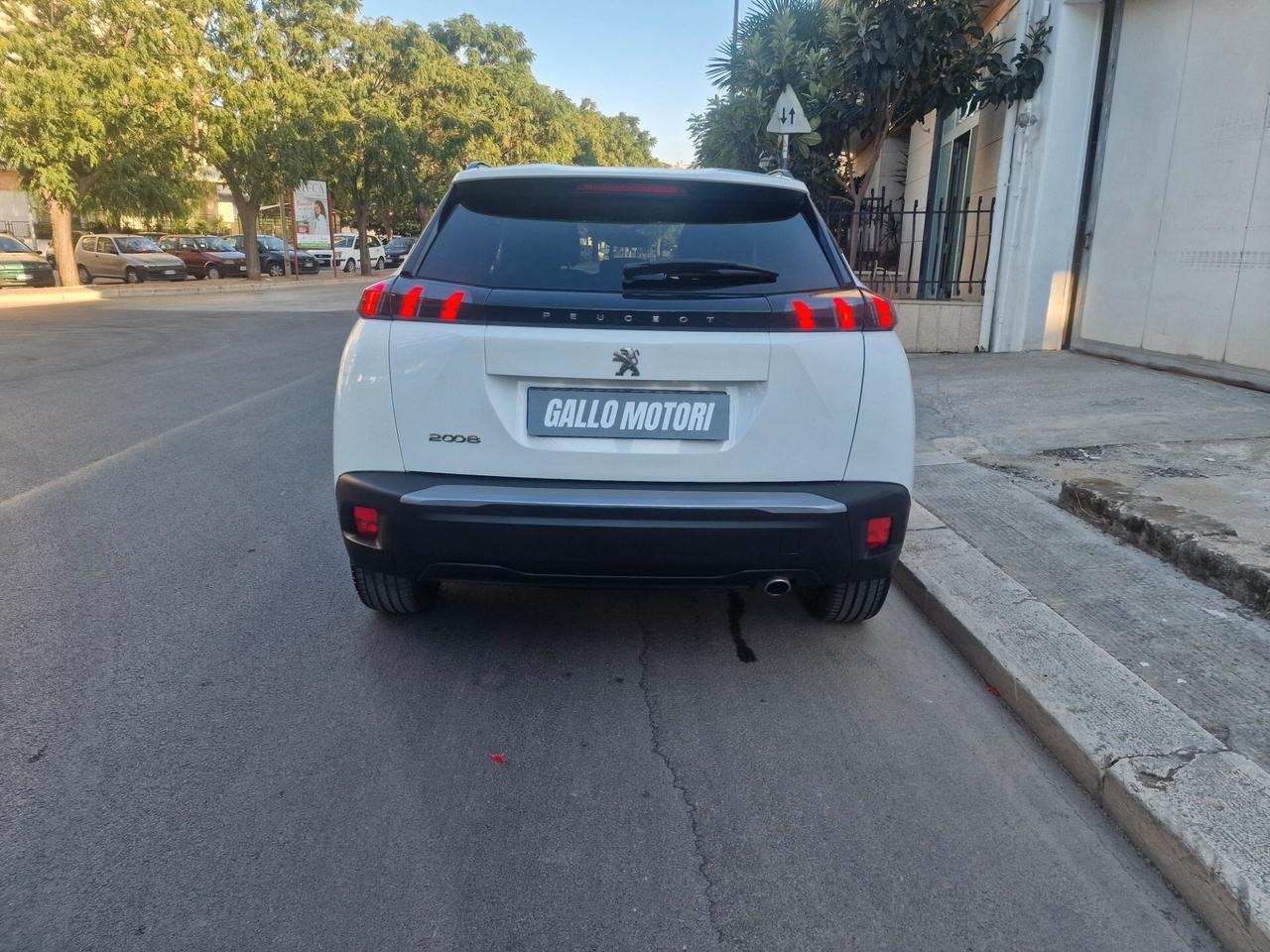 Peugeot 2008 BlueHDi 130 S&S EAT8 Allure
