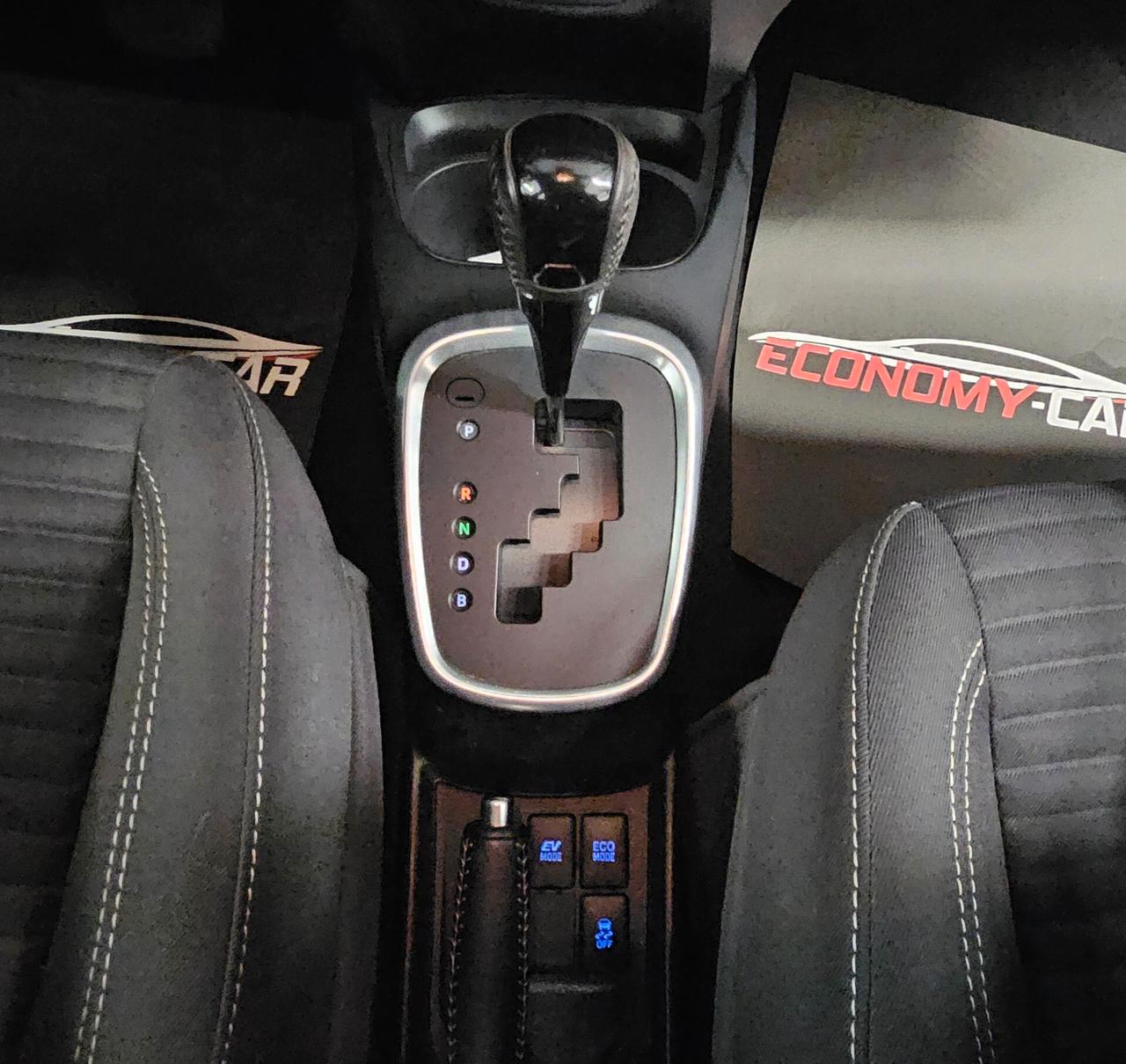 Toyota Yaris 1.5 Hybrid 5 porte Cool