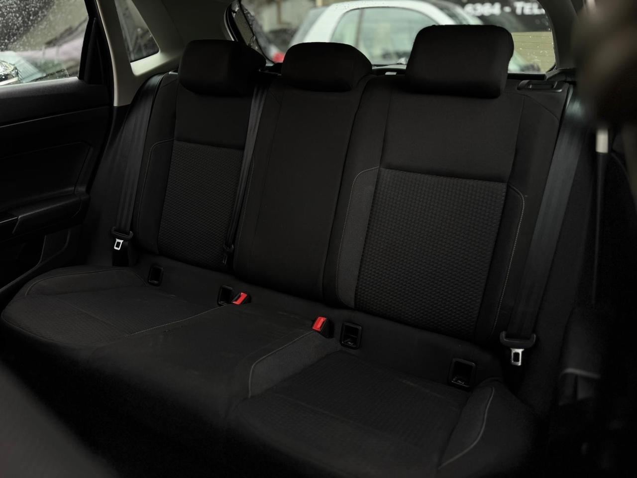 Volkswagen Polo 1.0 TSI DSG R-Line