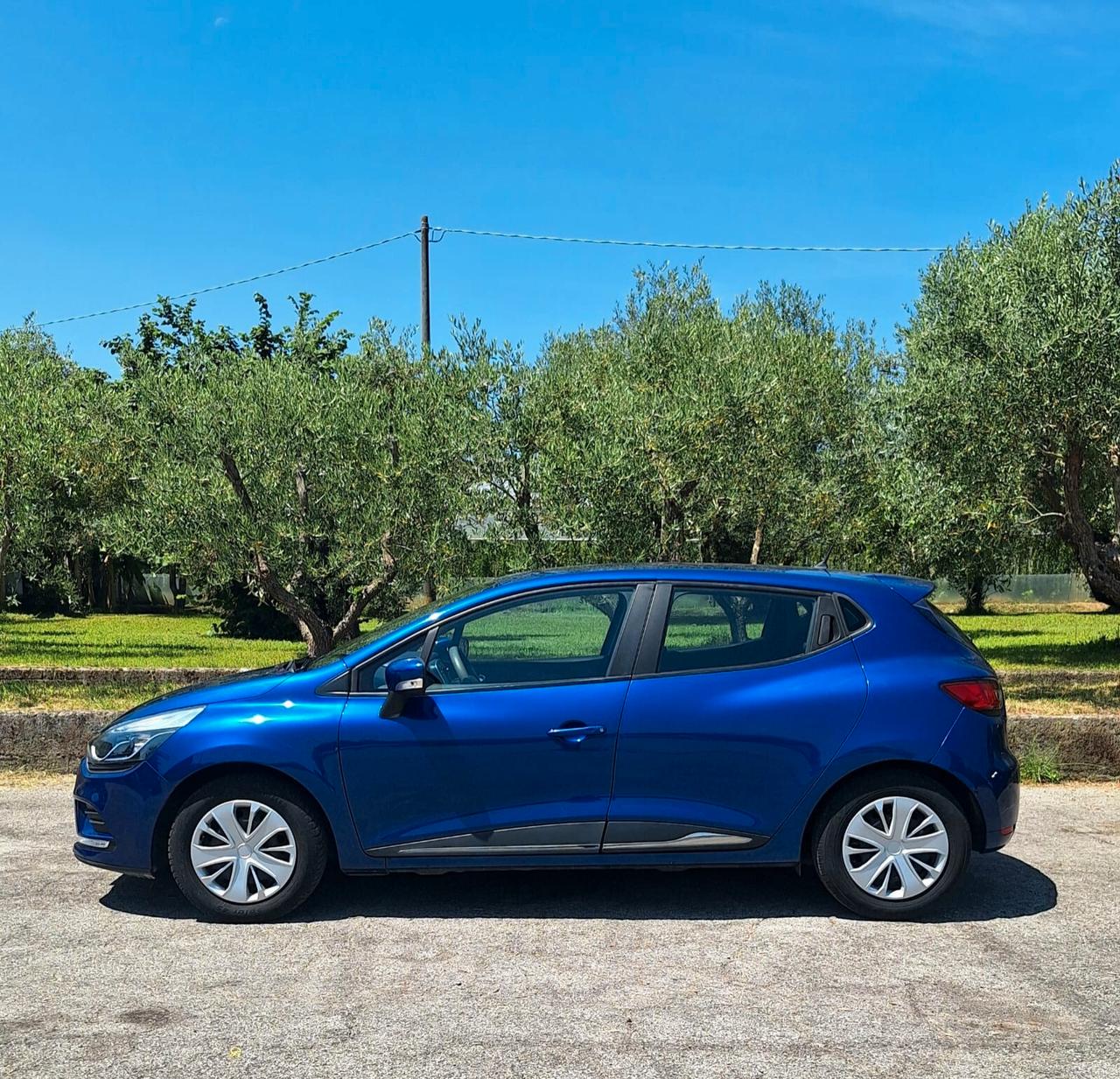 Renault Clio 1.2 - 75CV - Benzina - 5 porte