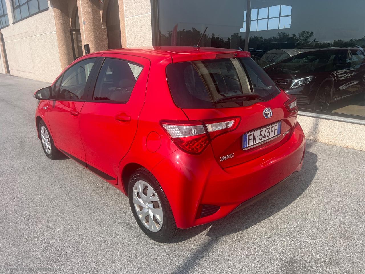TOYOTA Yaris 1.5 Hybrid 5p. Cool TAGLIANDI TOYOTA