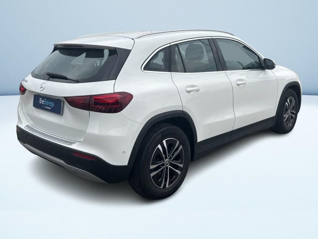 Mercedes GLA 180 180 D Advanced 8G-DCT