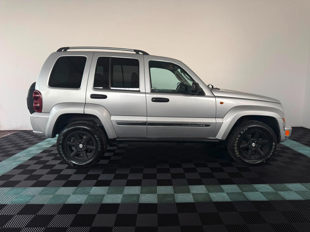 JEEP CHEROKEE 2.8 CRD AUTOM. LIMITED