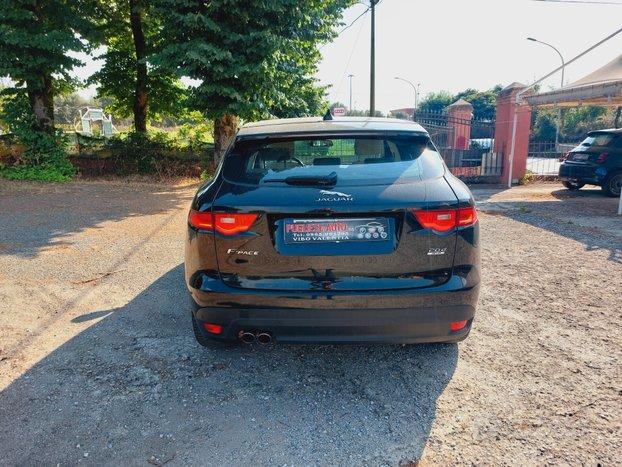 Jaguar F-Pace 2.0 D 180CV Autom. - 2017