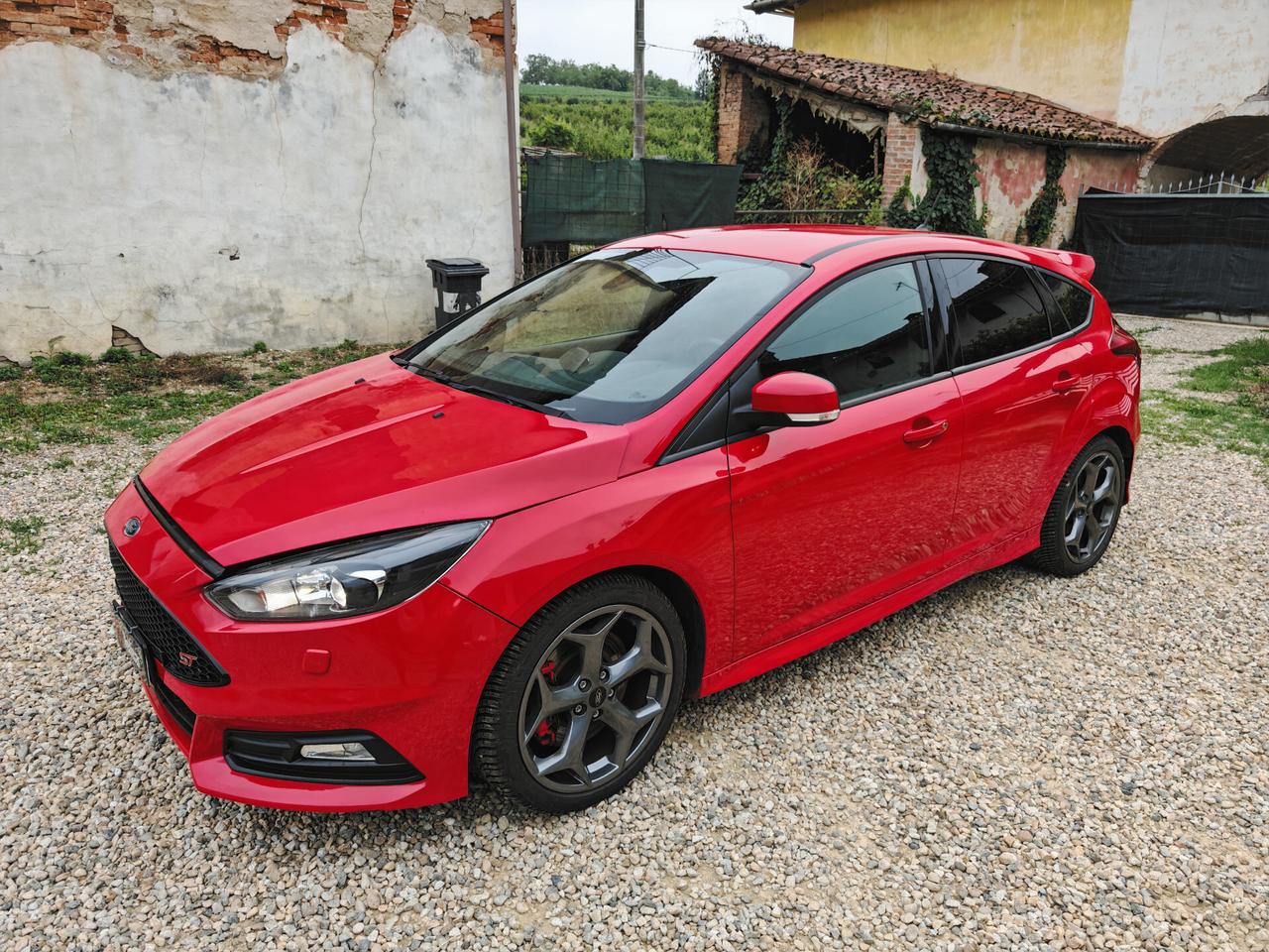 Ford Focus 2.0 EcoBoost 250 CV ST3