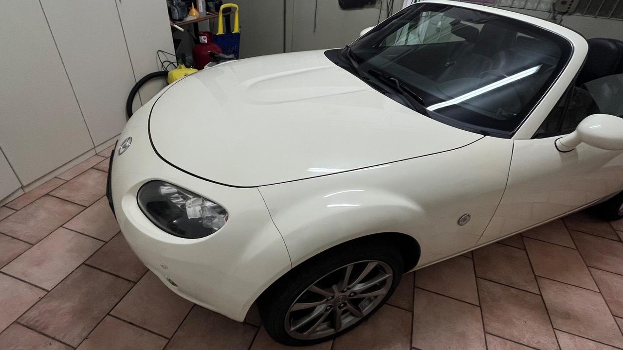 Mazda MX-5 Roadster Coupé 1.8L 16V Niseko