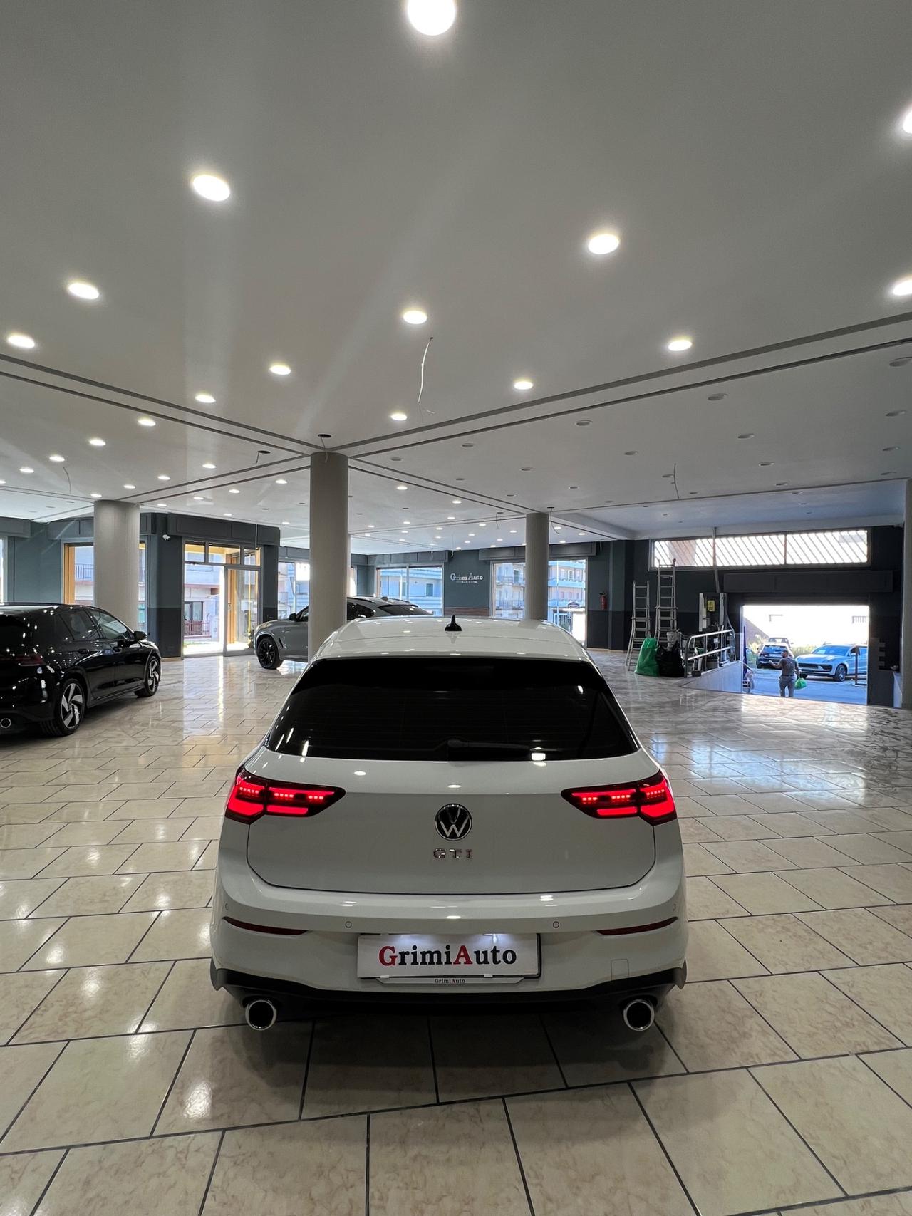 Volkswagen Golf GTI 2.0 TSI DSG