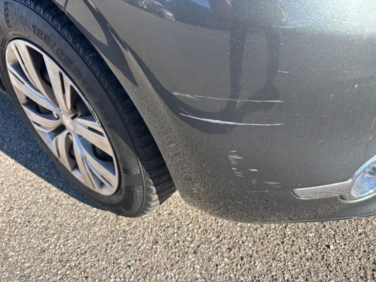 Peugeot 208 82 5 porte