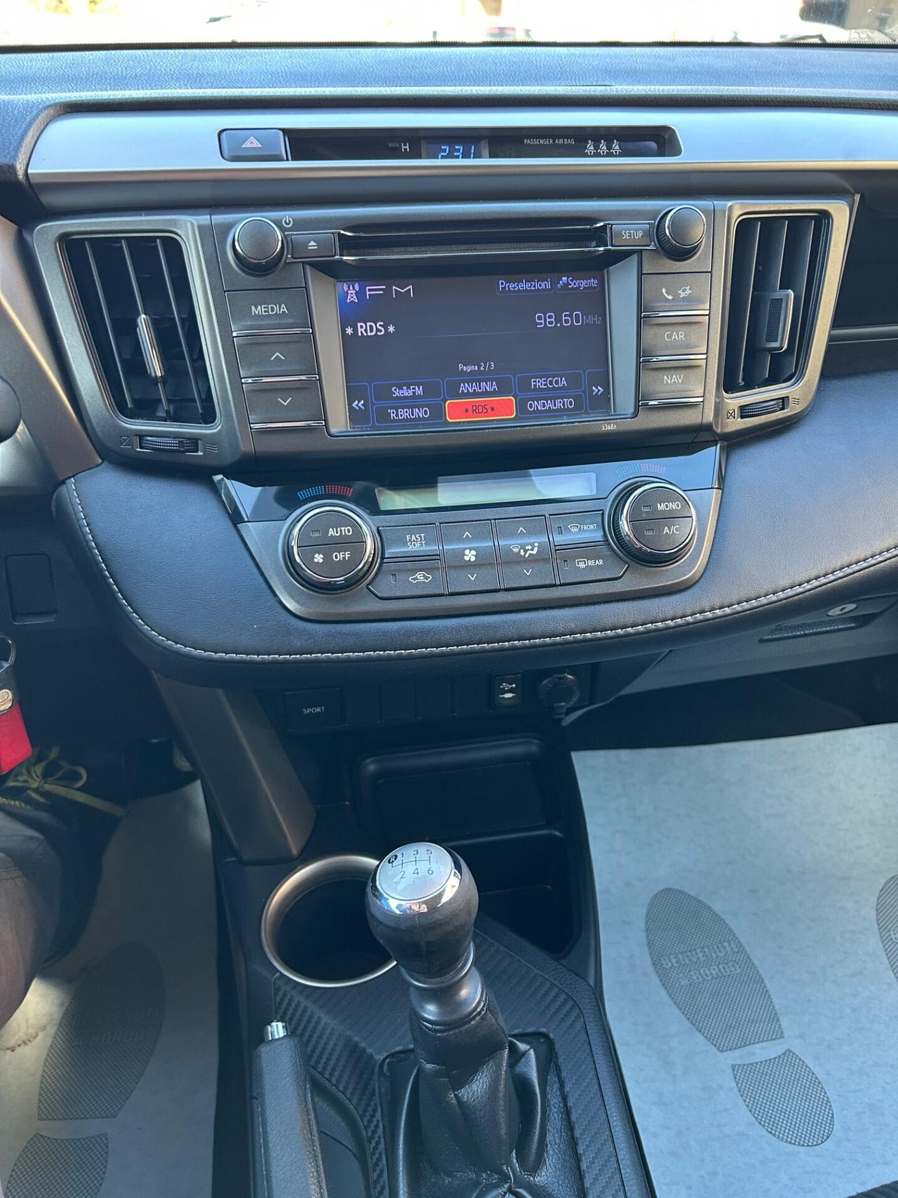 Toyota RAV 4 RAV4 2.2 D-4D 4WD Active