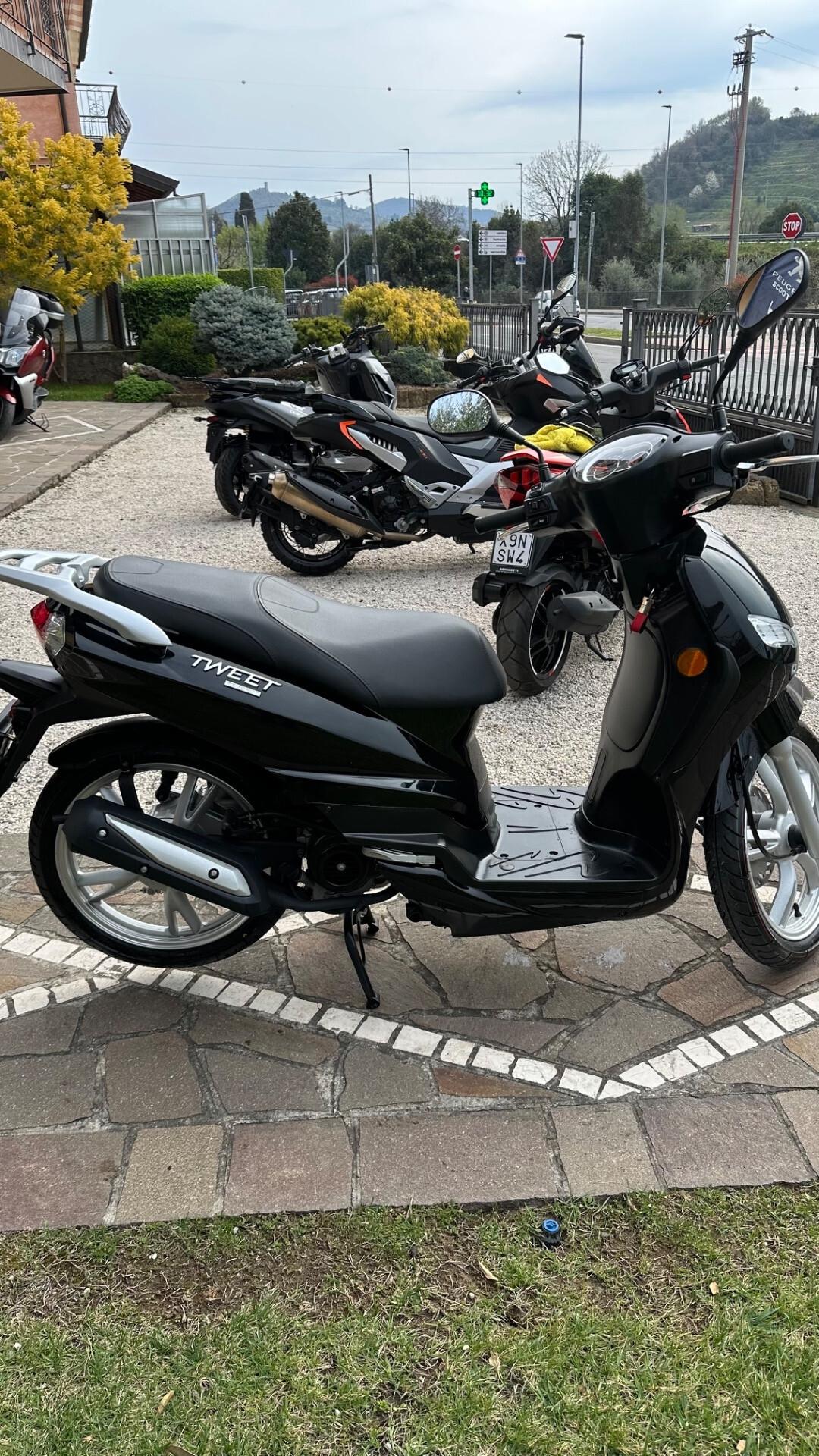 Peugeot Tweet 50 4 tempi 87 Km come Nuovo