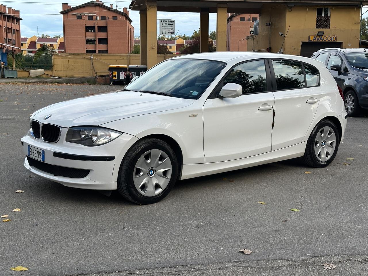 Bmw 116i cat 5 porte Eletta 140mila km