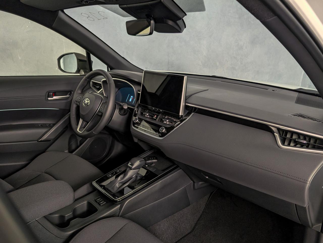 Toyota 1.8 Hybrid 140cv e-cvt Icon Style