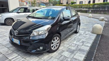 Toyota Yaris 1.3 5 porte Lounge