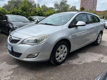 Opel Astra 1.4 100CV Sports Tourer Cosmo ok Neopatentati