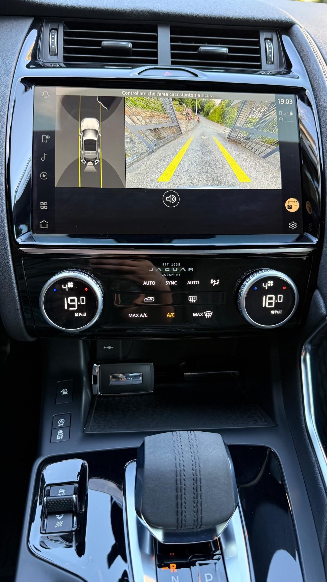Jaguar E-Pace 2.0D I4 163 CV AWD Auto R-Dynamic S