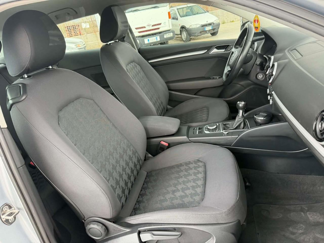 Audi A3 1.6 TDI 110 CV -3 PORTE- LEGGI NOTE