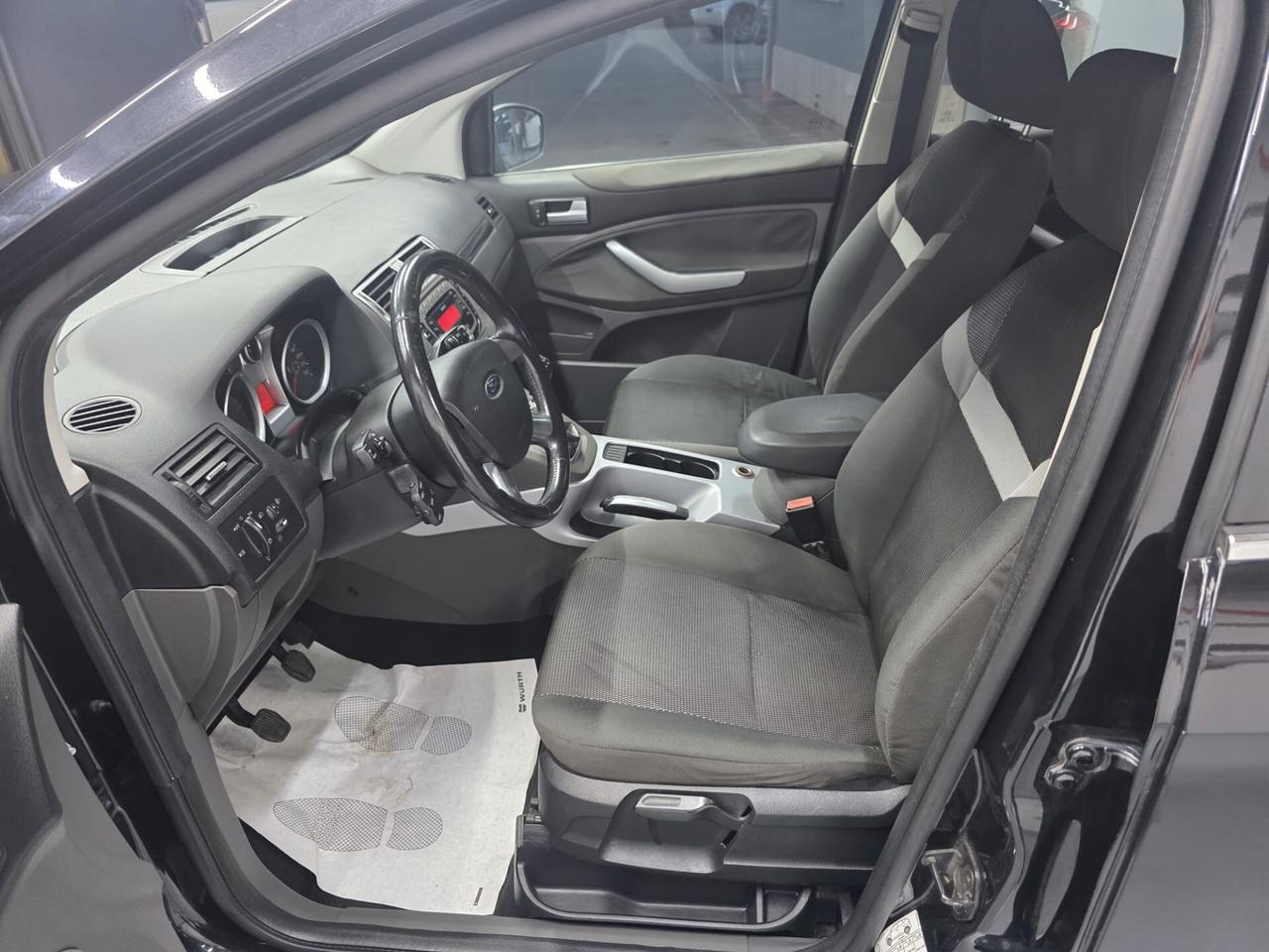 Ford Kuga 2.0 TDCi 136 CV 2WD
